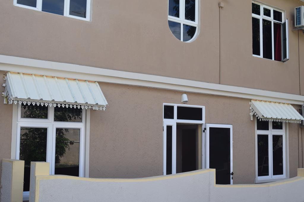 Baywatch Apartment La Gaulette Exterior foto